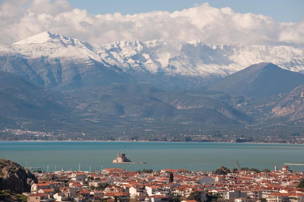 Iliothea Hotell Nafplion Exteriör bild
